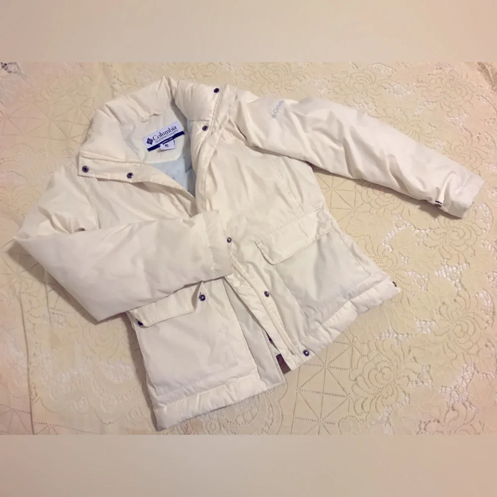 Women’s Columbia Down Jacket with Detachable Hood - Picture 5 of 16